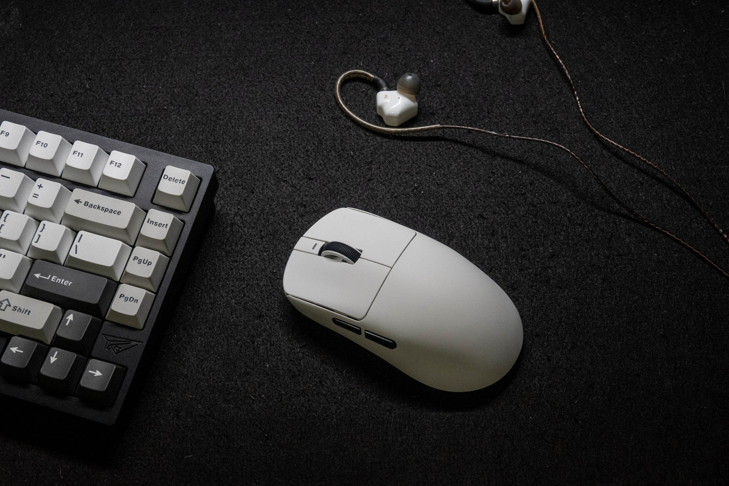 VXE R1 R1 SE+/Pro/Pro Max Ultra Lightweight Wireless Gaming Mouse